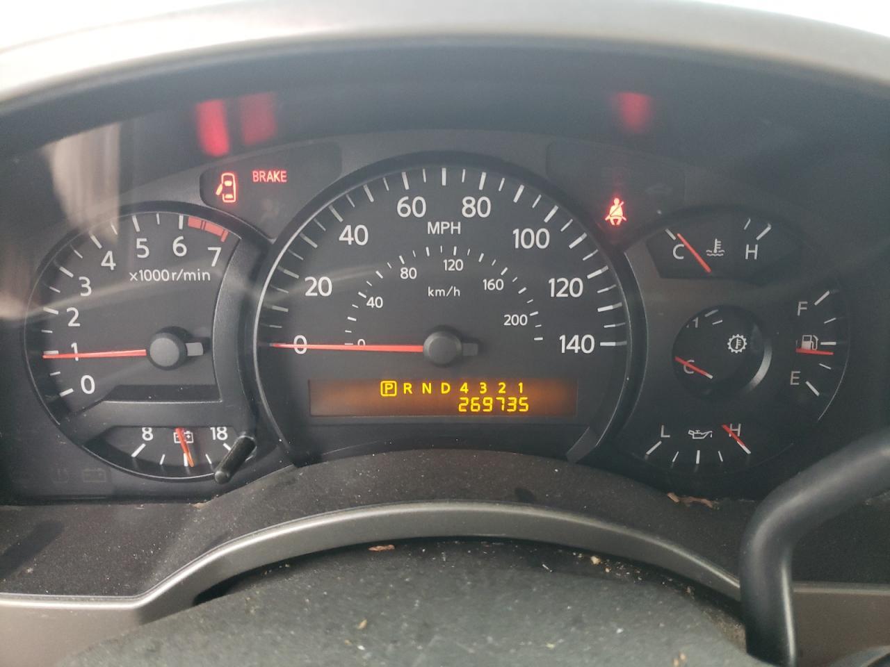 2004 NISSAN Titan
