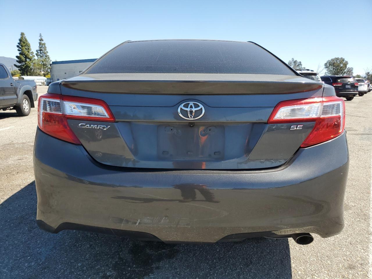 2014 TOYOTA CAMRY