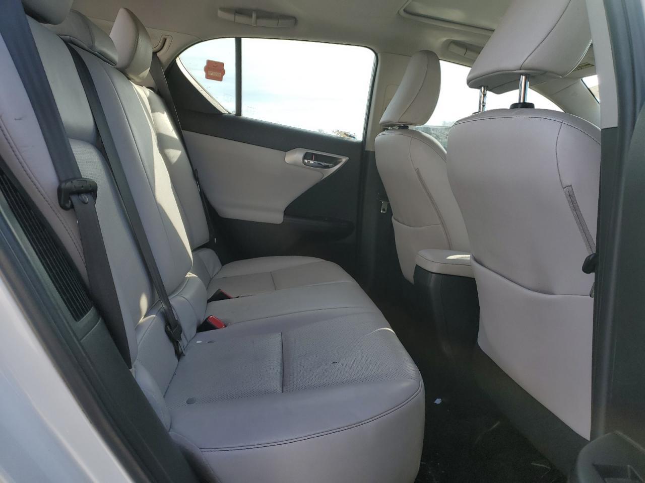 2011 LEXUS CT 200H