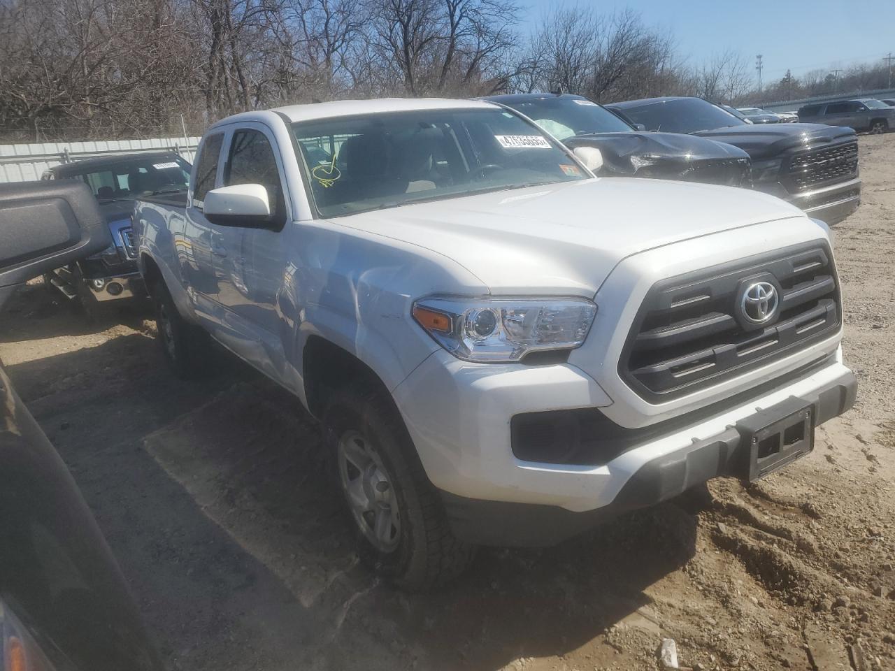 2016 TOYOTA TACOMA