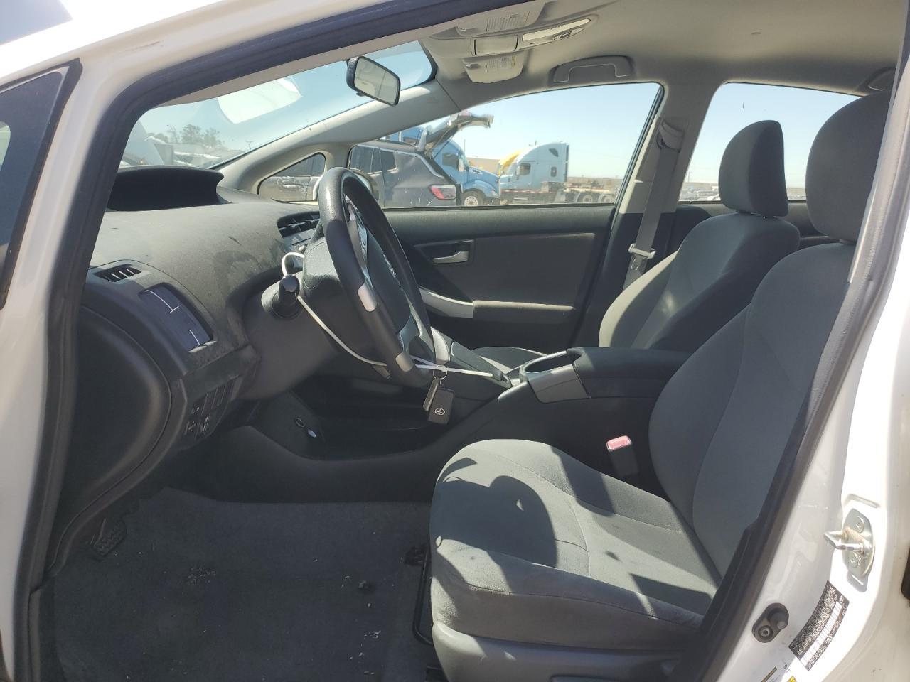 2013 TOYOTA PRIUS