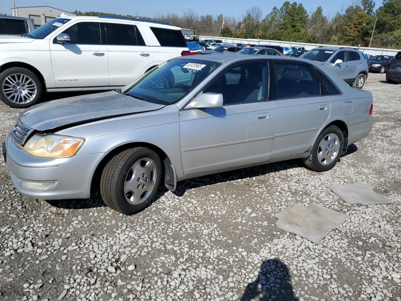 2004 TOYOTA Avalon