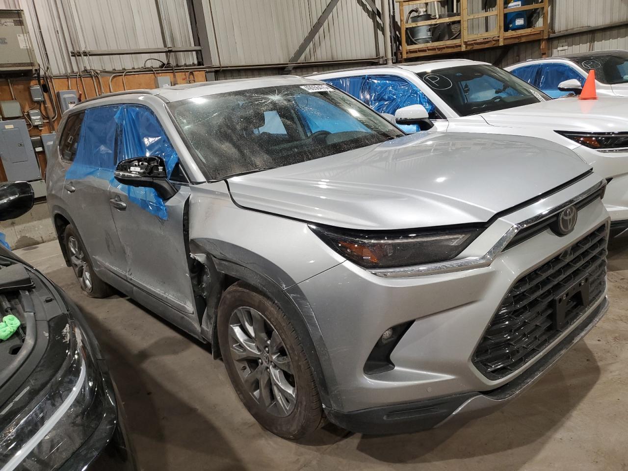 2024 TOYOTA HIGHLANDER