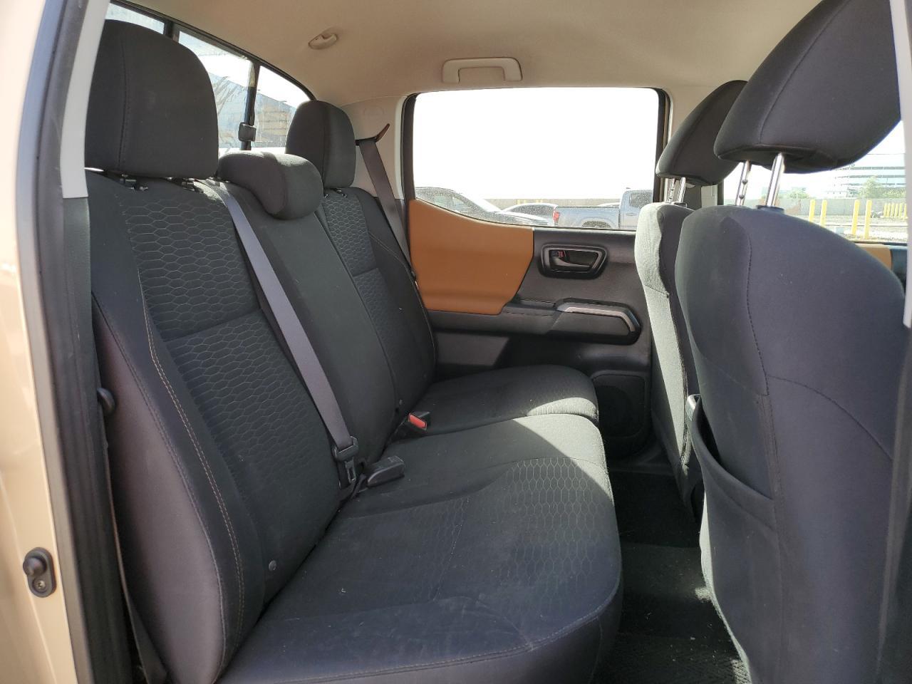 2016 TOYOTA TACOMA