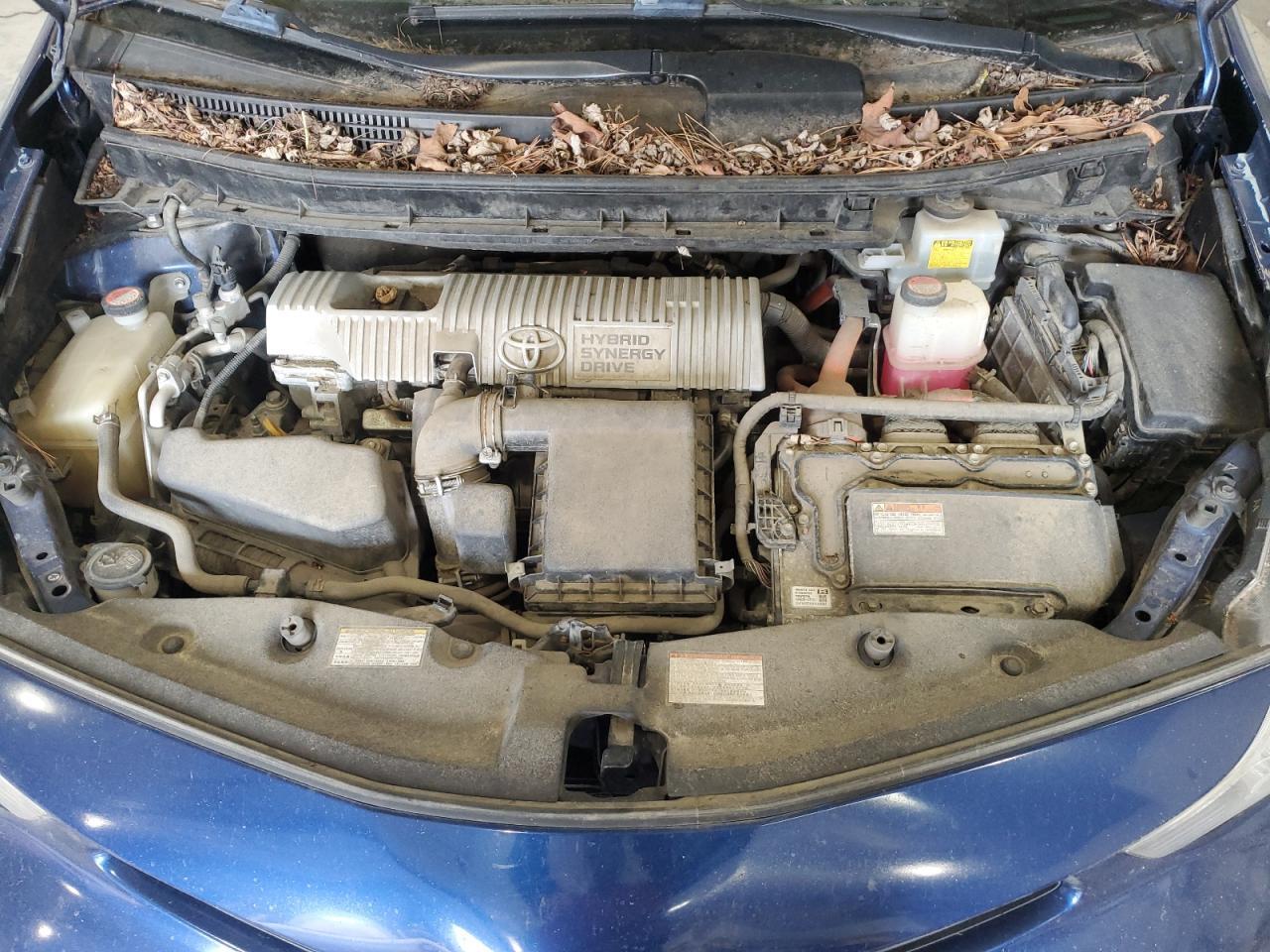 2016 TOYOTA PRIUS V