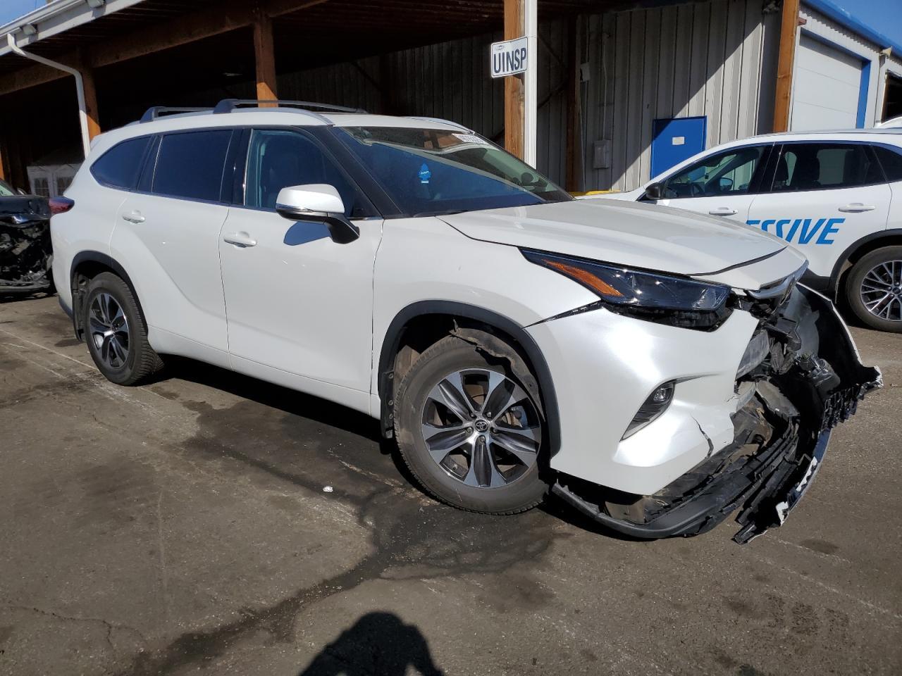2022 TOYOTA HIGHLANDER