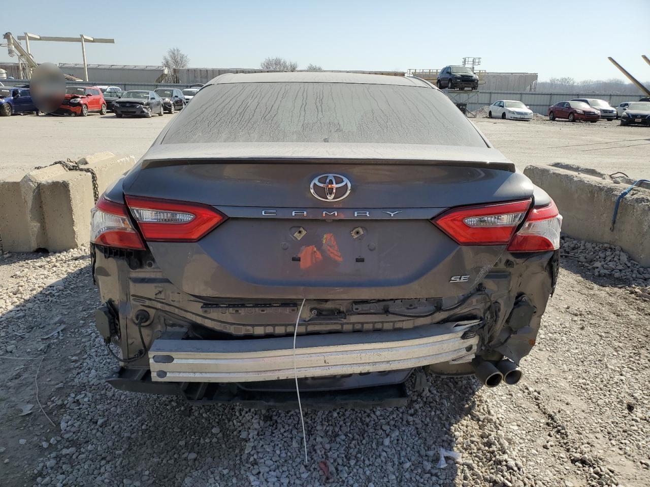 2018 TOYOTA CAMRY