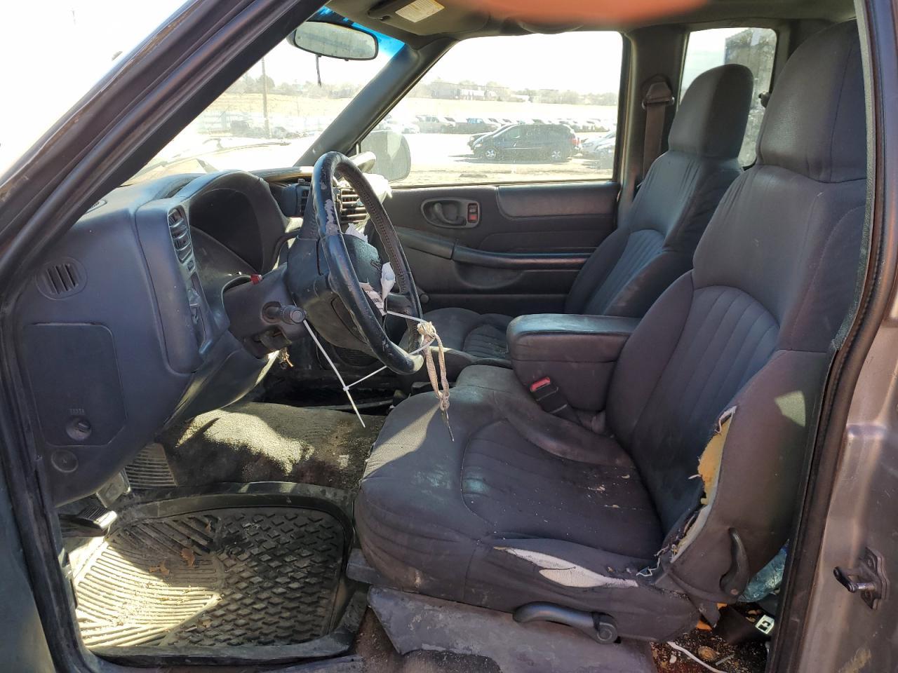 2003 CHEVROLET S10