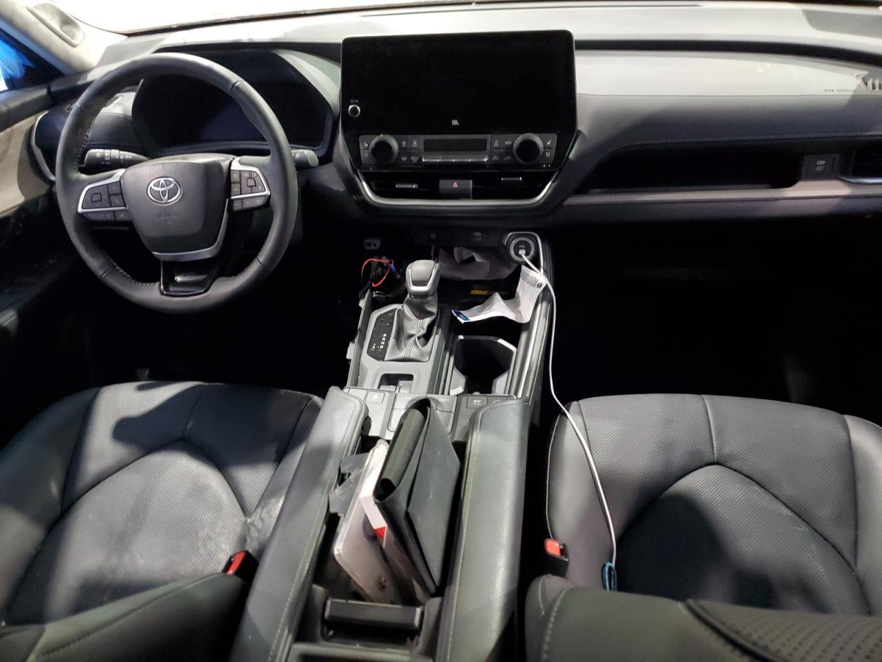 2024 TOYOTA HIGHLANDER