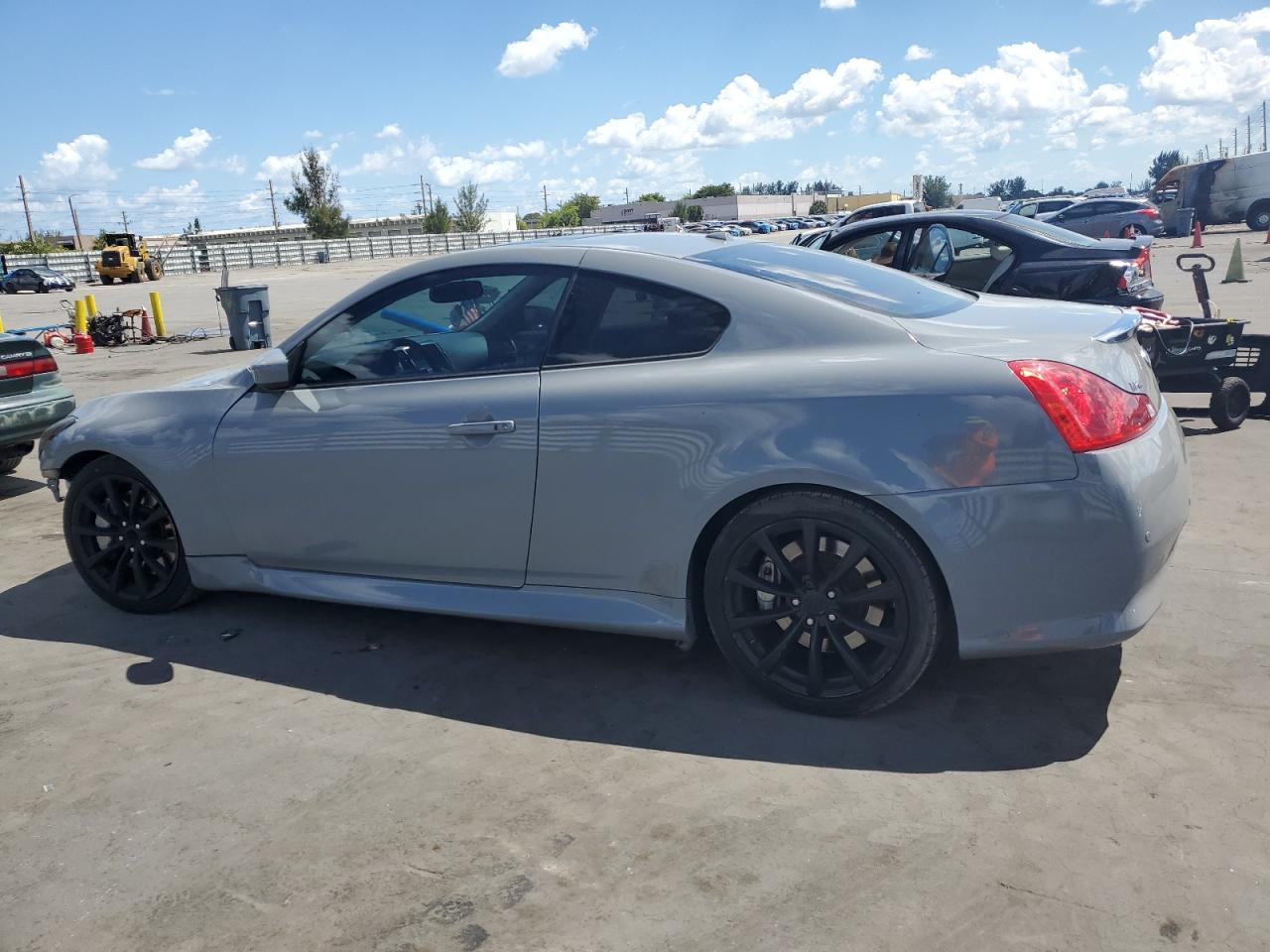 2010 INFINITI G37