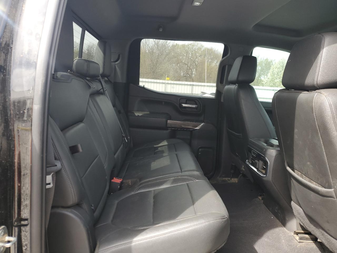 2021 CHEVROLET Silverado