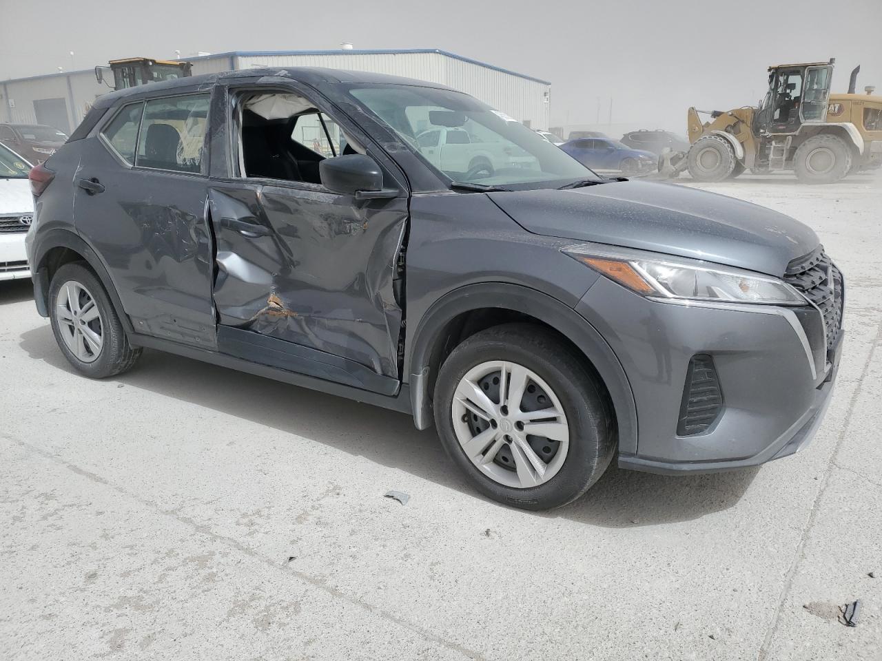 2023 NISSAN KICKS