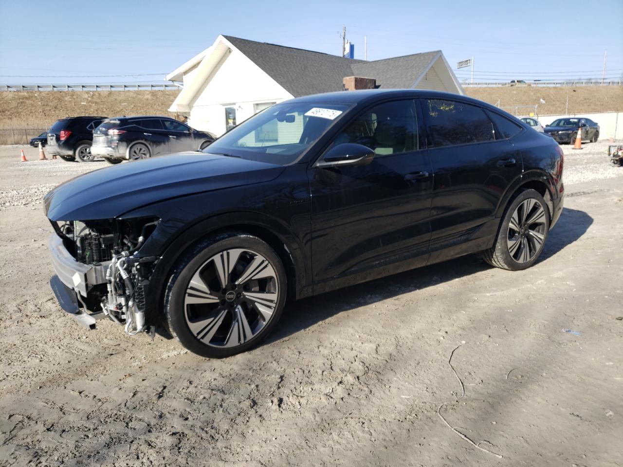 2024 AUDI Q8