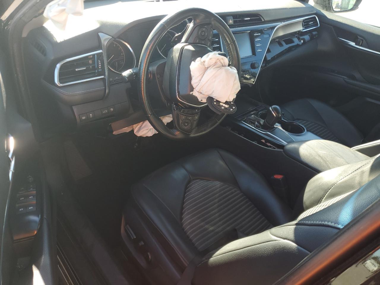 2018 TOYOTA CAMRY