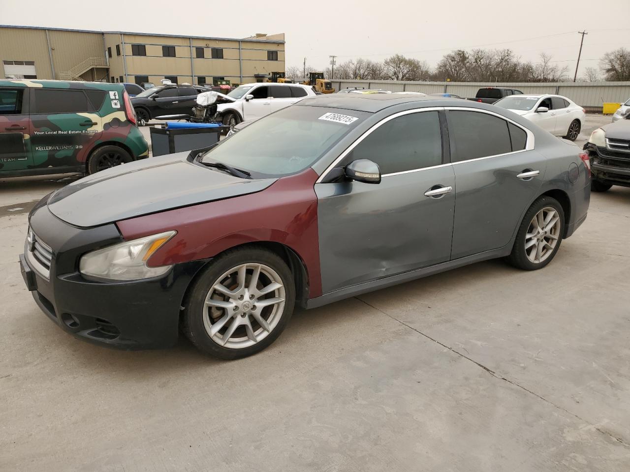 2010 NISSAN Maxima