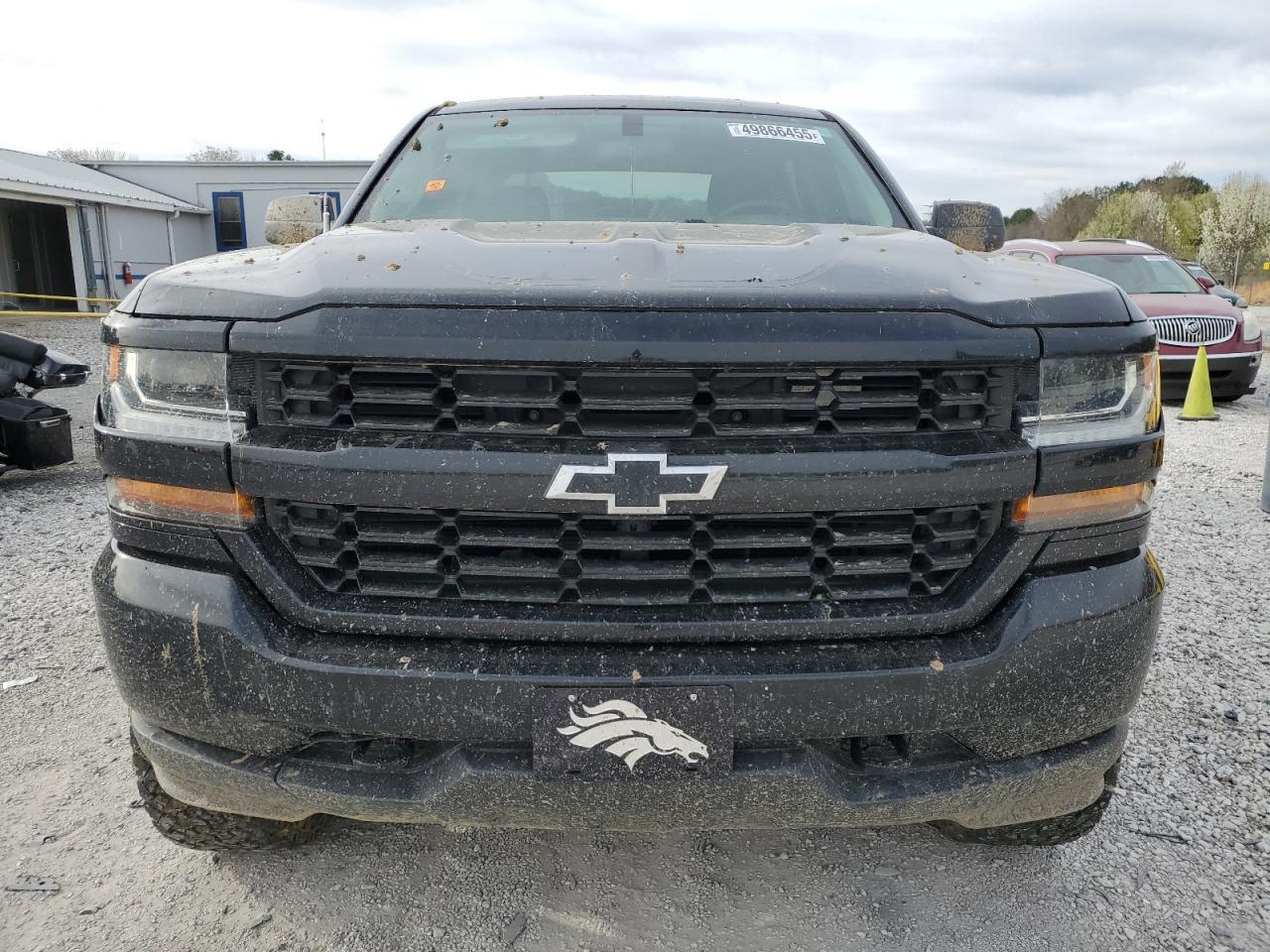2018 CHEVROLET Silverado