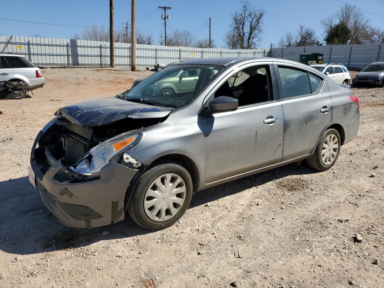 2019 NISSAN VERSA