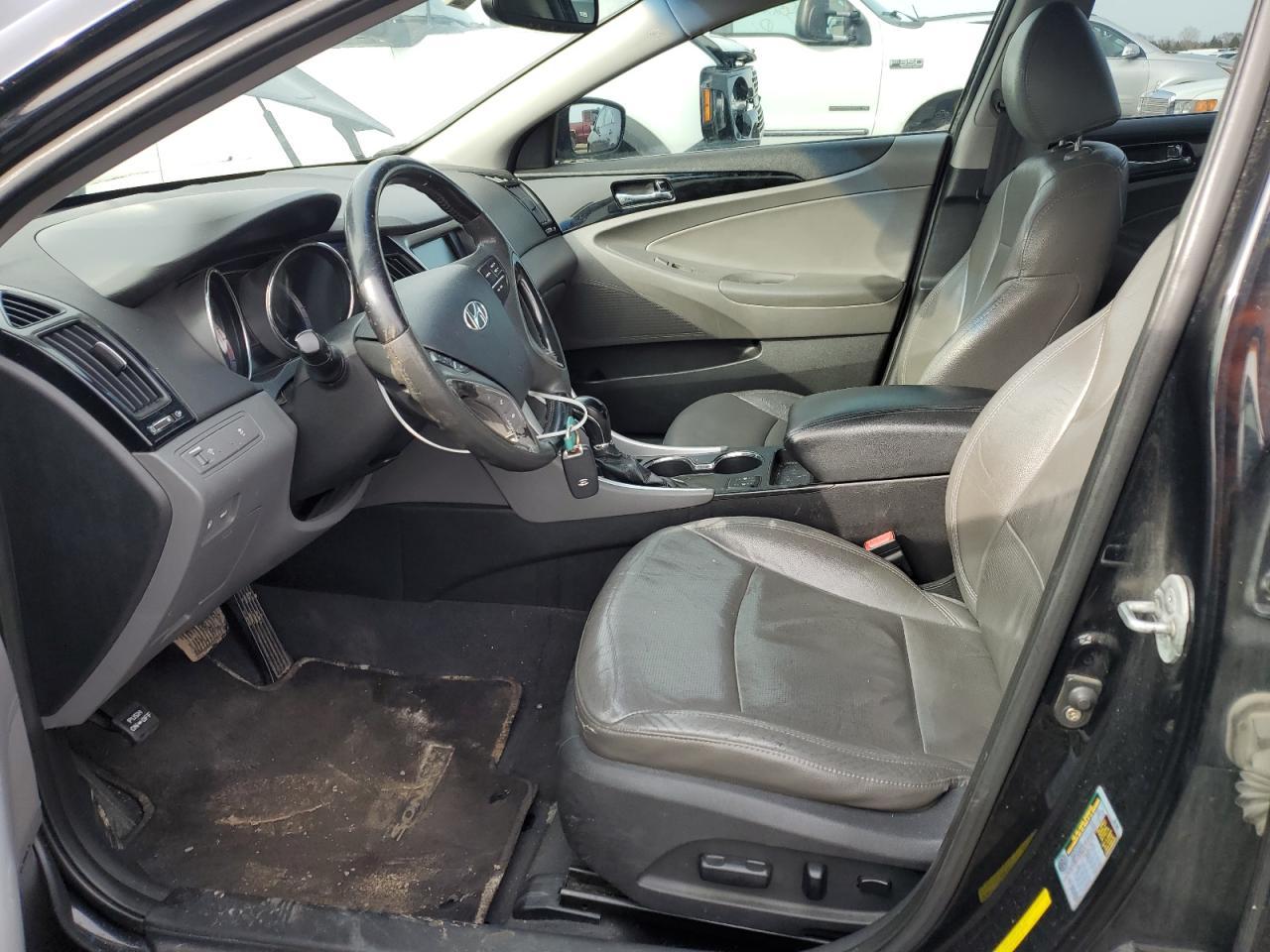 2011 HYUNDAI SONATA