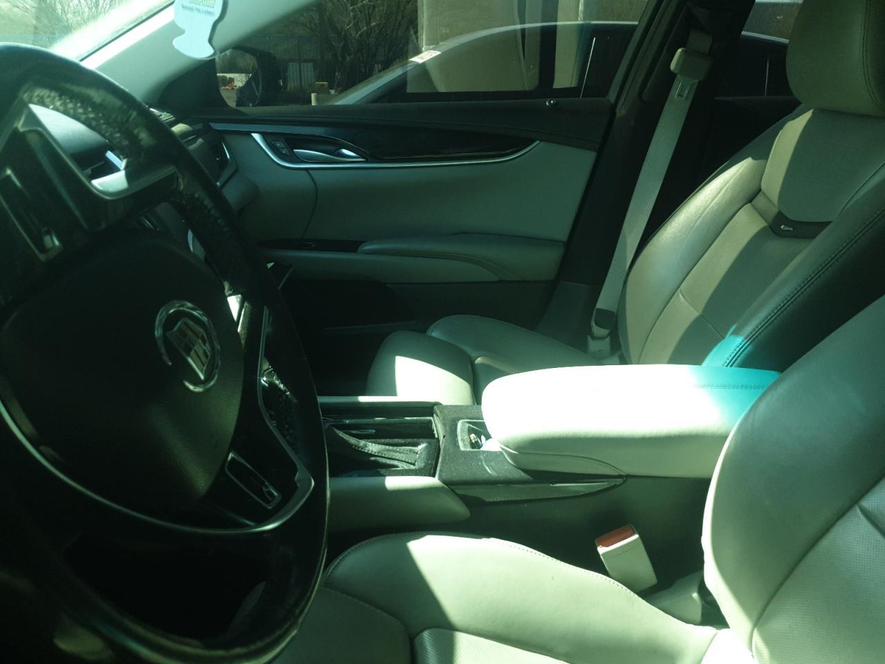 2013 CADILLAC XTS