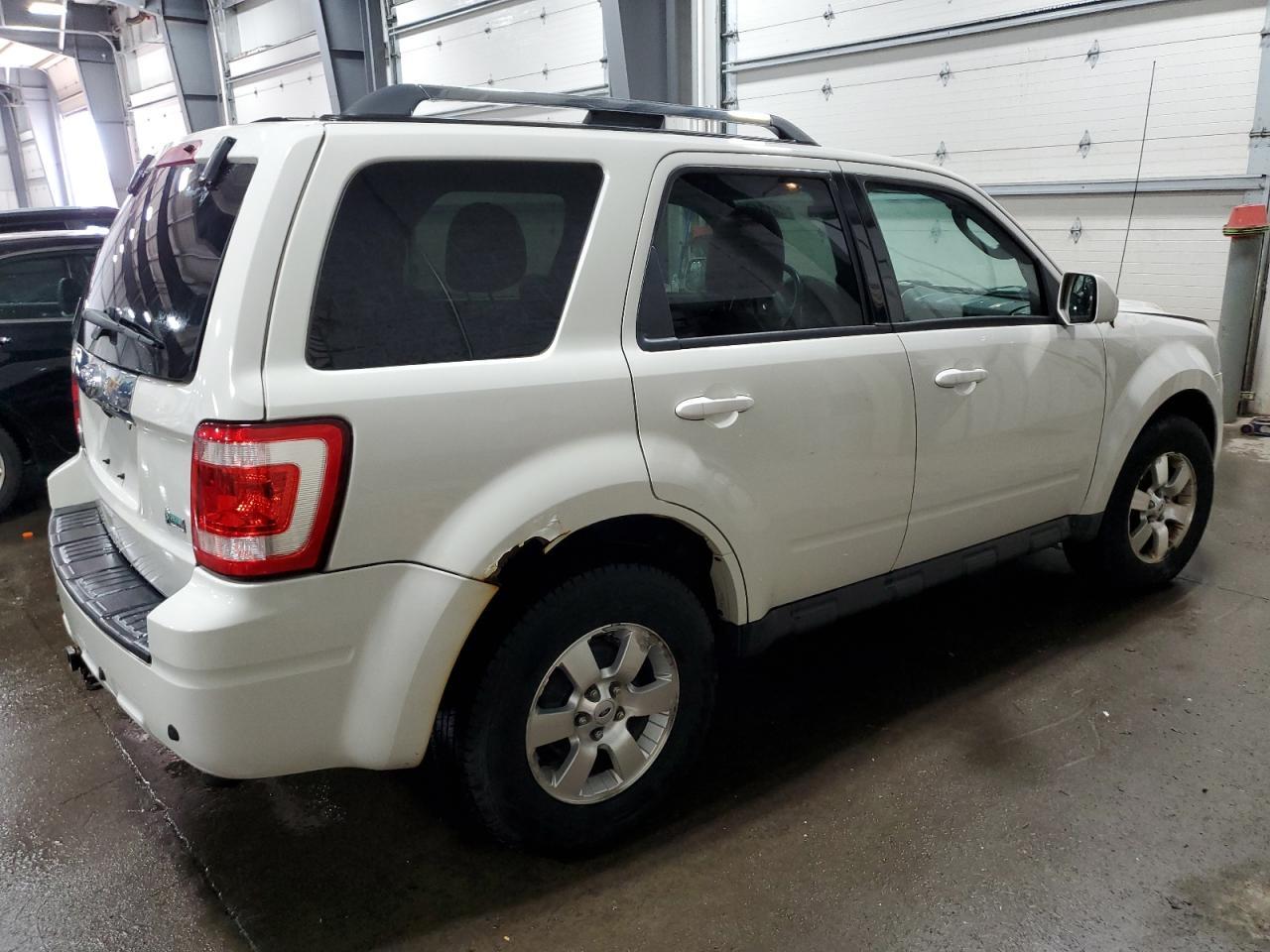 2010 FORD ESCAPE