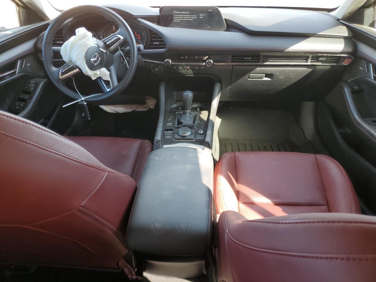 2022 MAZDA 3