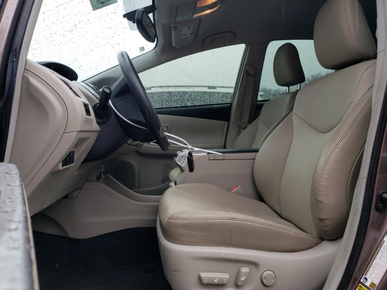 2017 TOYOTA PRIUS V