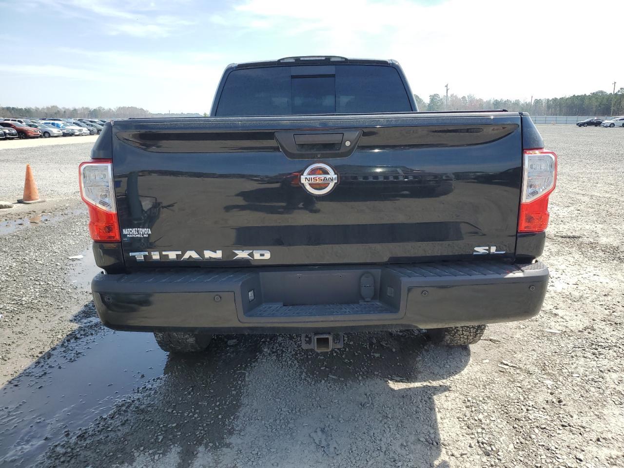 2016 NISSAN Titan