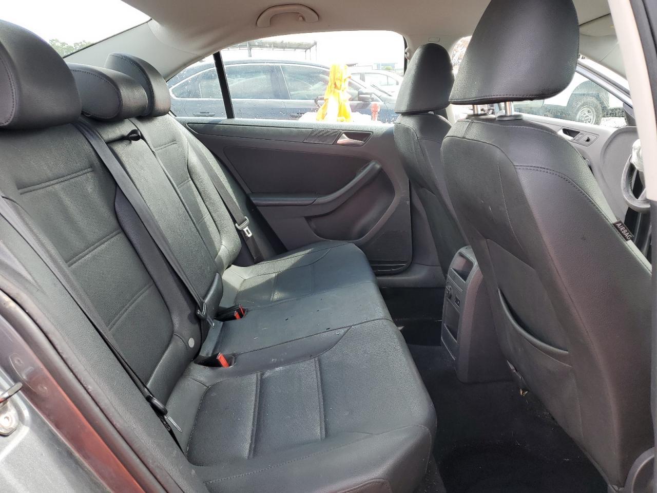 2012 VOLKSWAGEN JETTA