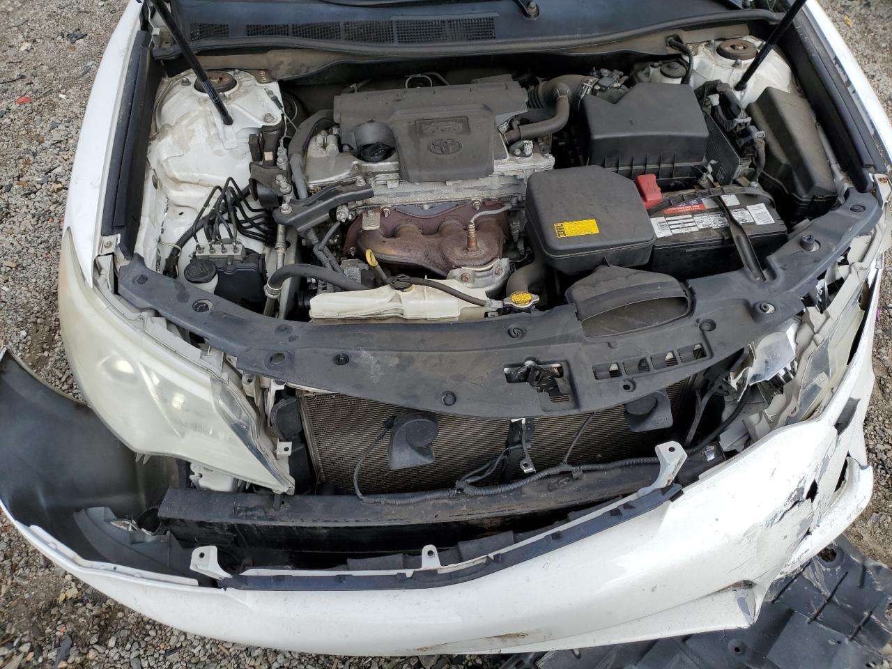 2014 TOYOTA CAMRY