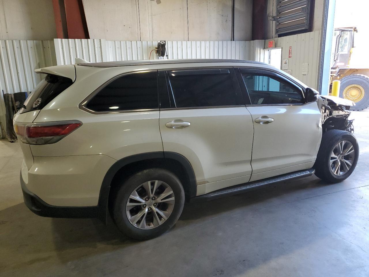 2015 TOYOTA HIGHLANDER