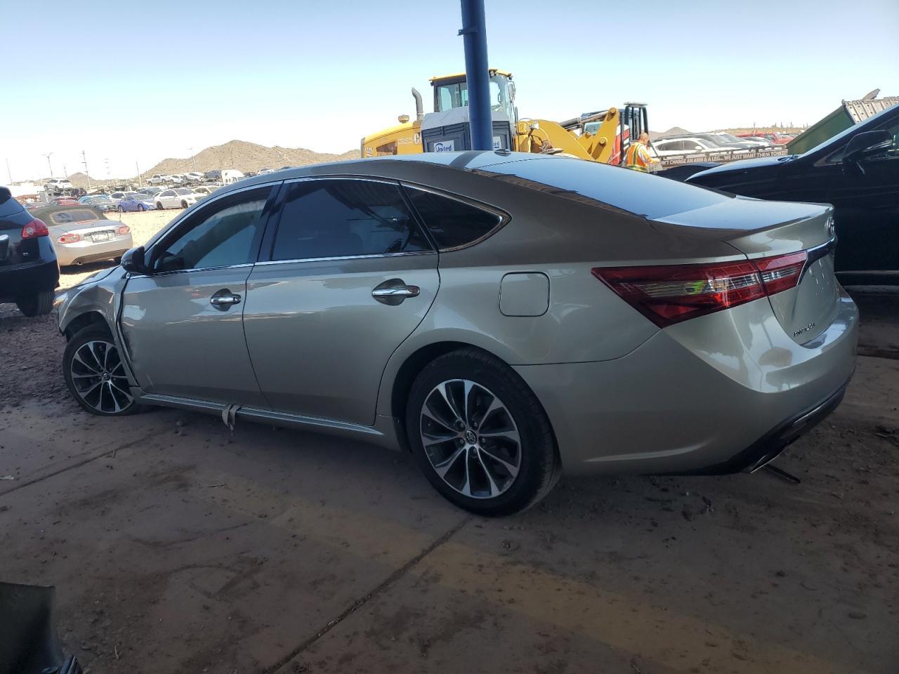 2016 TOYOTA Avalon