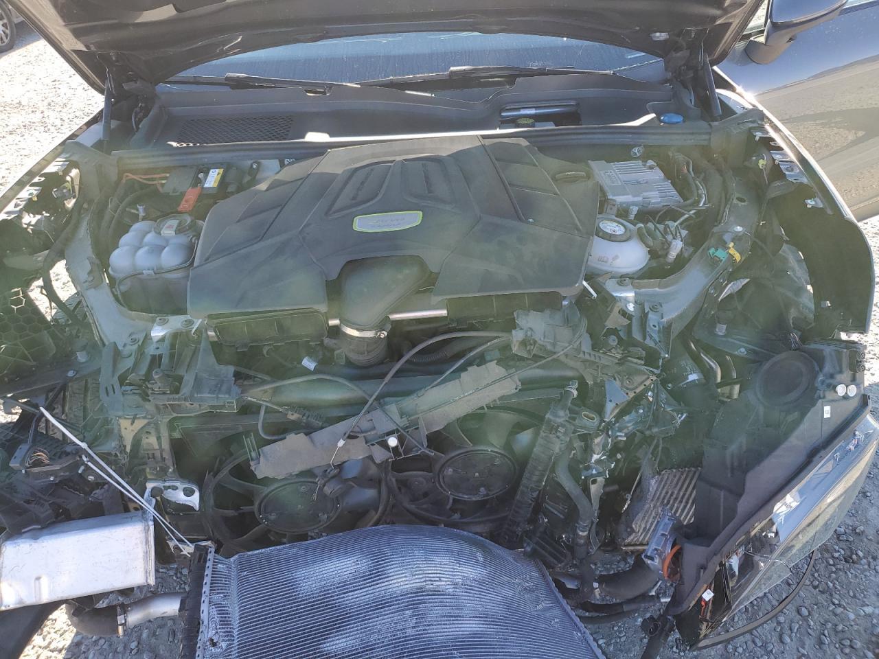 2019 PORSCHE CAYENNE