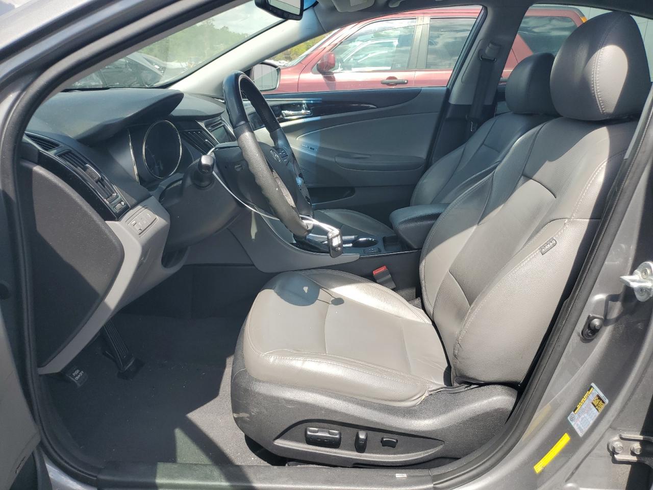2013 HYUNDAI SONATA