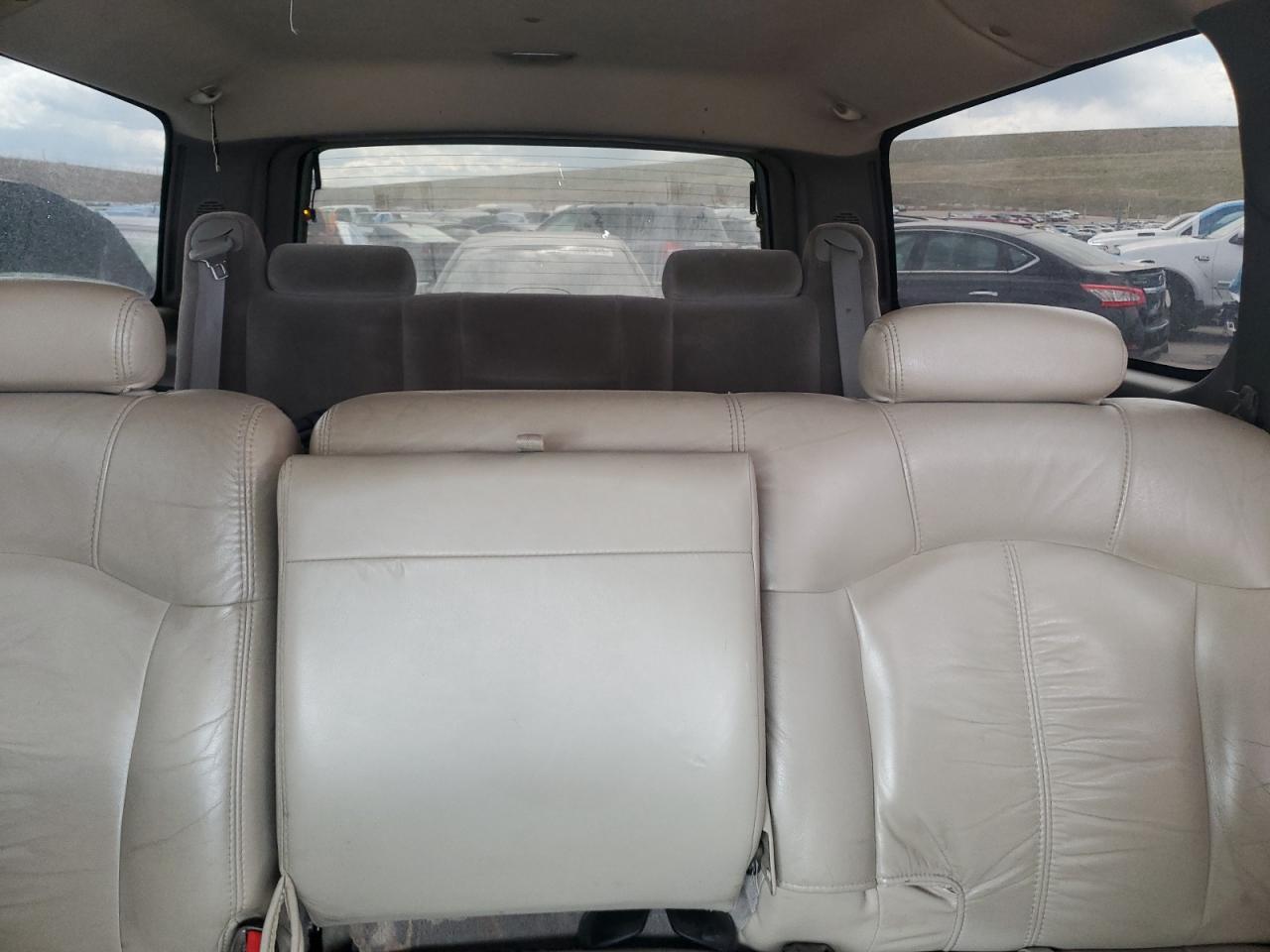 2002 CHEVROLET Suburban