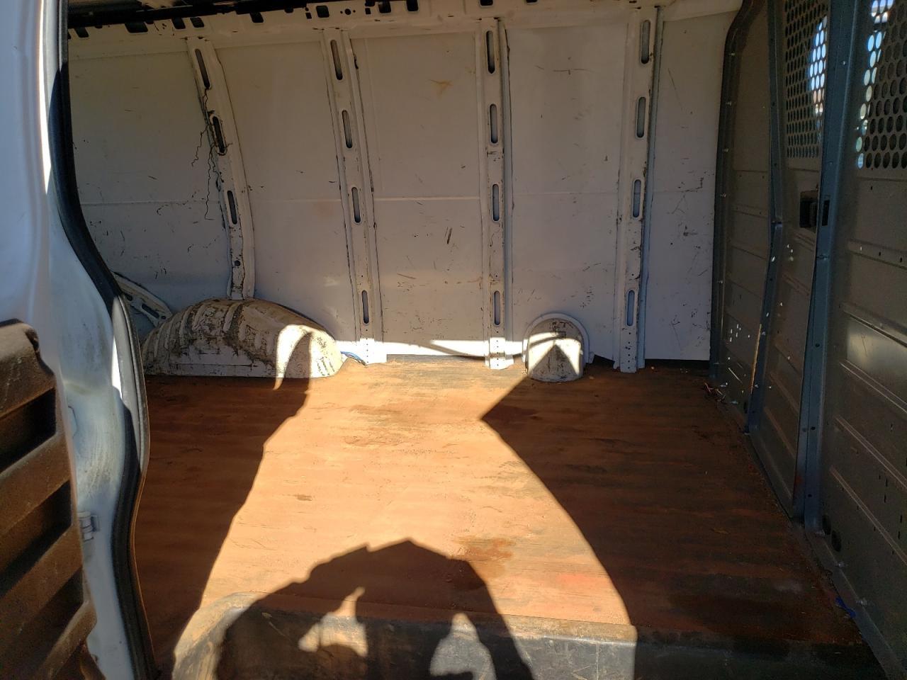 2011 CHEVROLET EXPRESS 2500