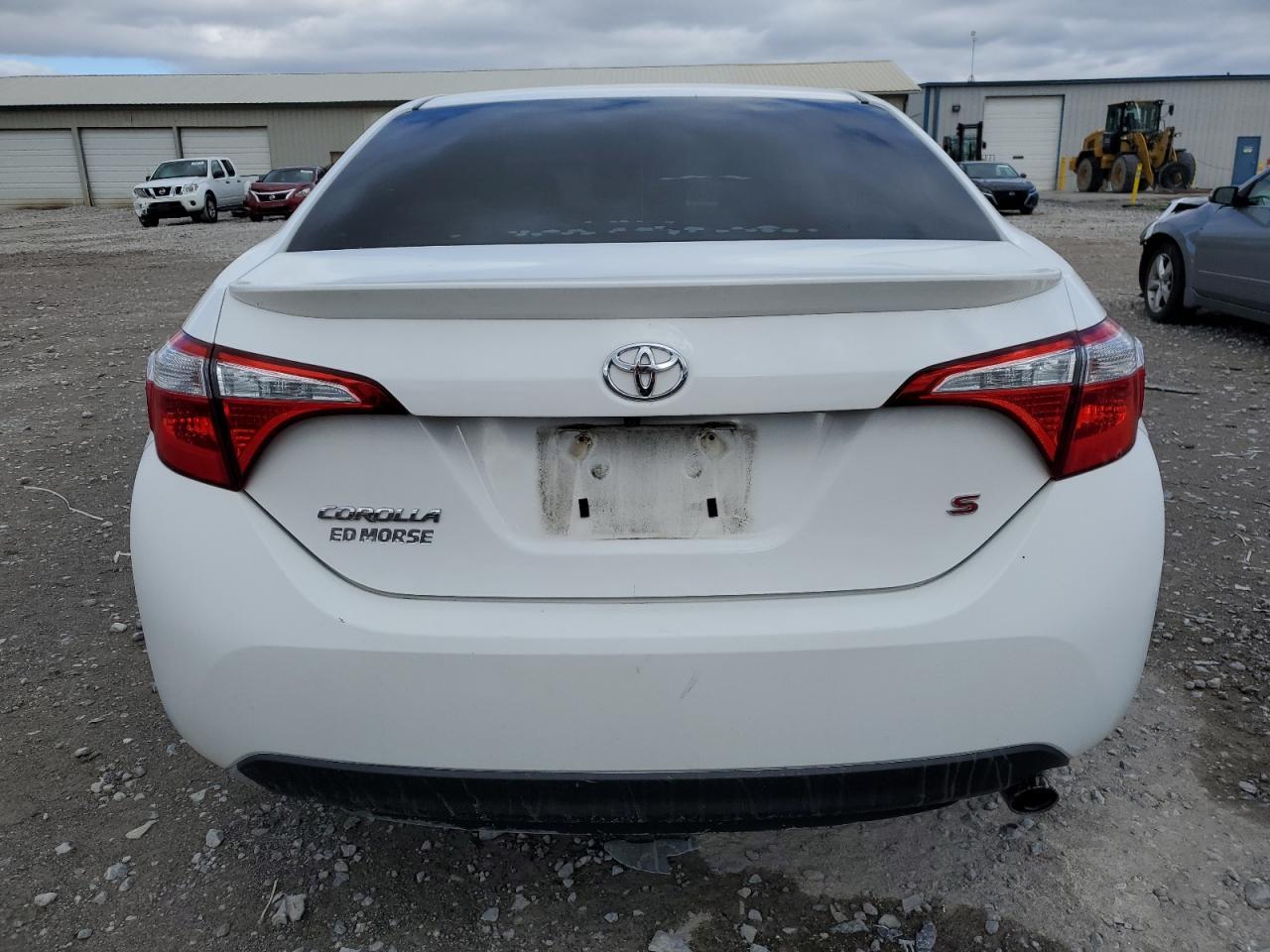 2015 TOYOTA COROLLA