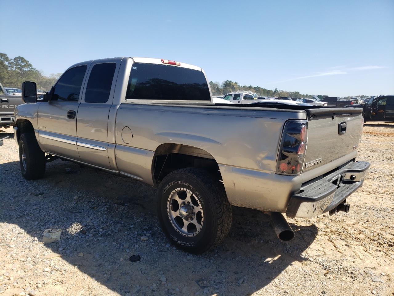 2003 GMC Sierra