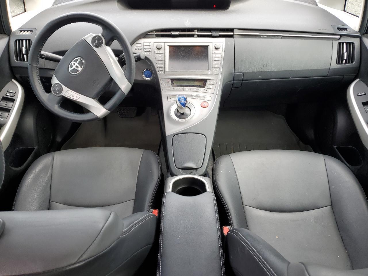 2015 TOYOTA PRIUS
