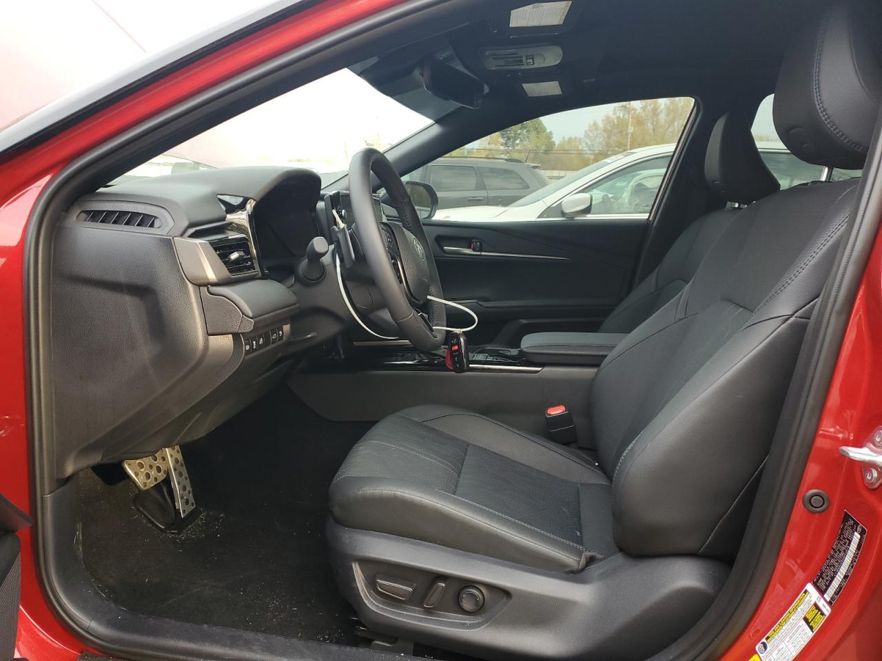 2025 TOYOTA CAMRY