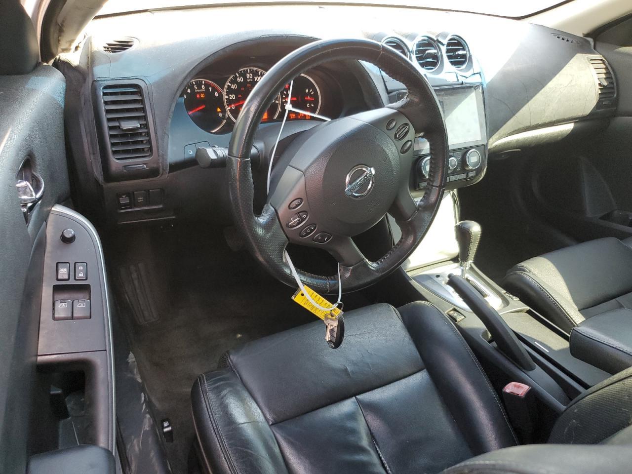 2010 NISSAN ALTIMA