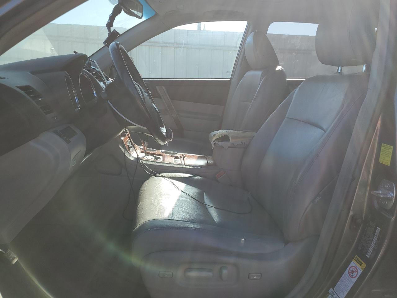 2010 TOYOTA HIGHLANDER
