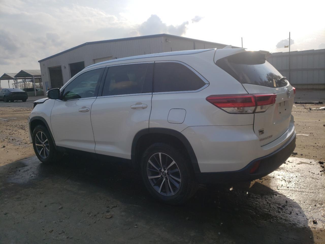 2019 TOYOTA HIGHLANDER