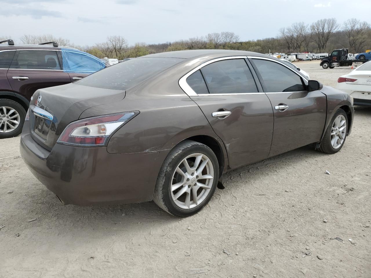 2014 NISSAN Maxima