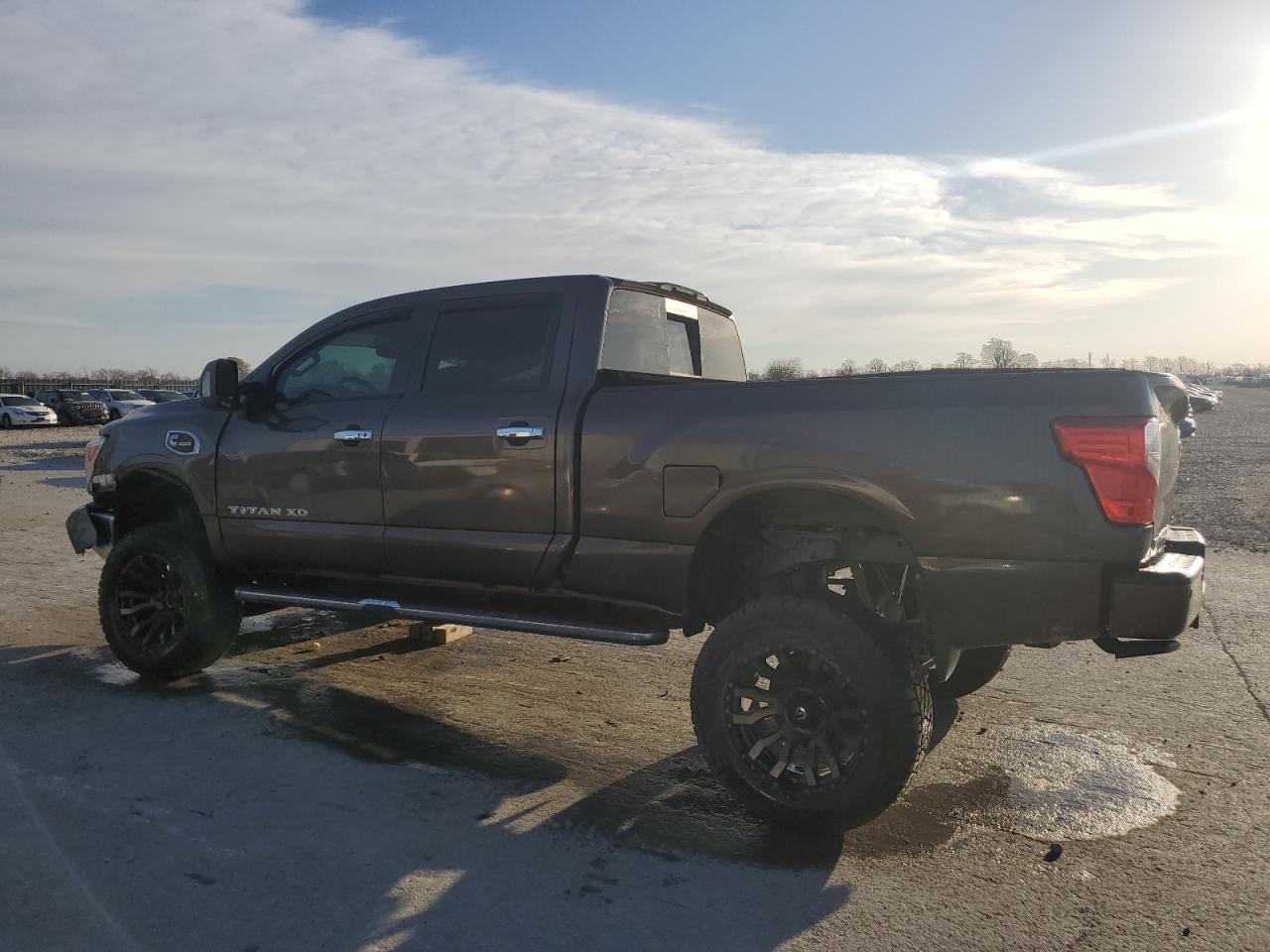 2017 NISSAN Titan