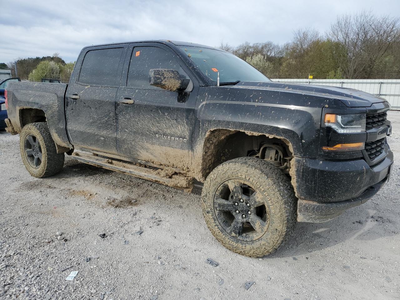 2018 CHEVROLET Silverado