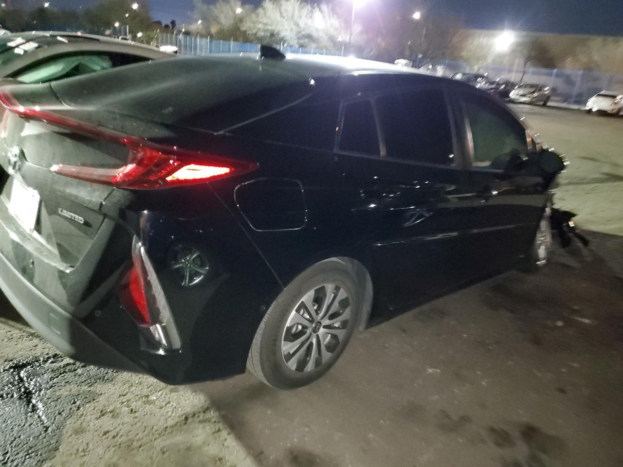 2021 TOYOTA PRIUS