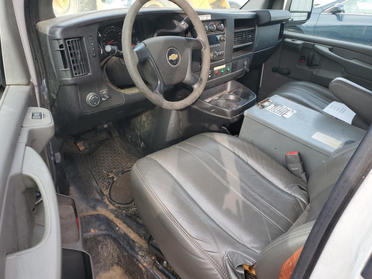 2013 CHEVROLET EXPRESS 2500