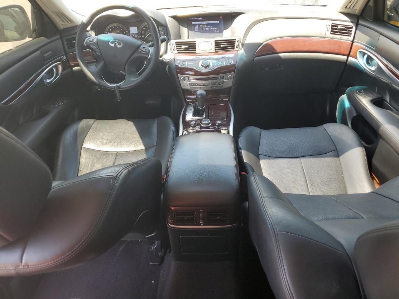 2016 INFINITI Q70