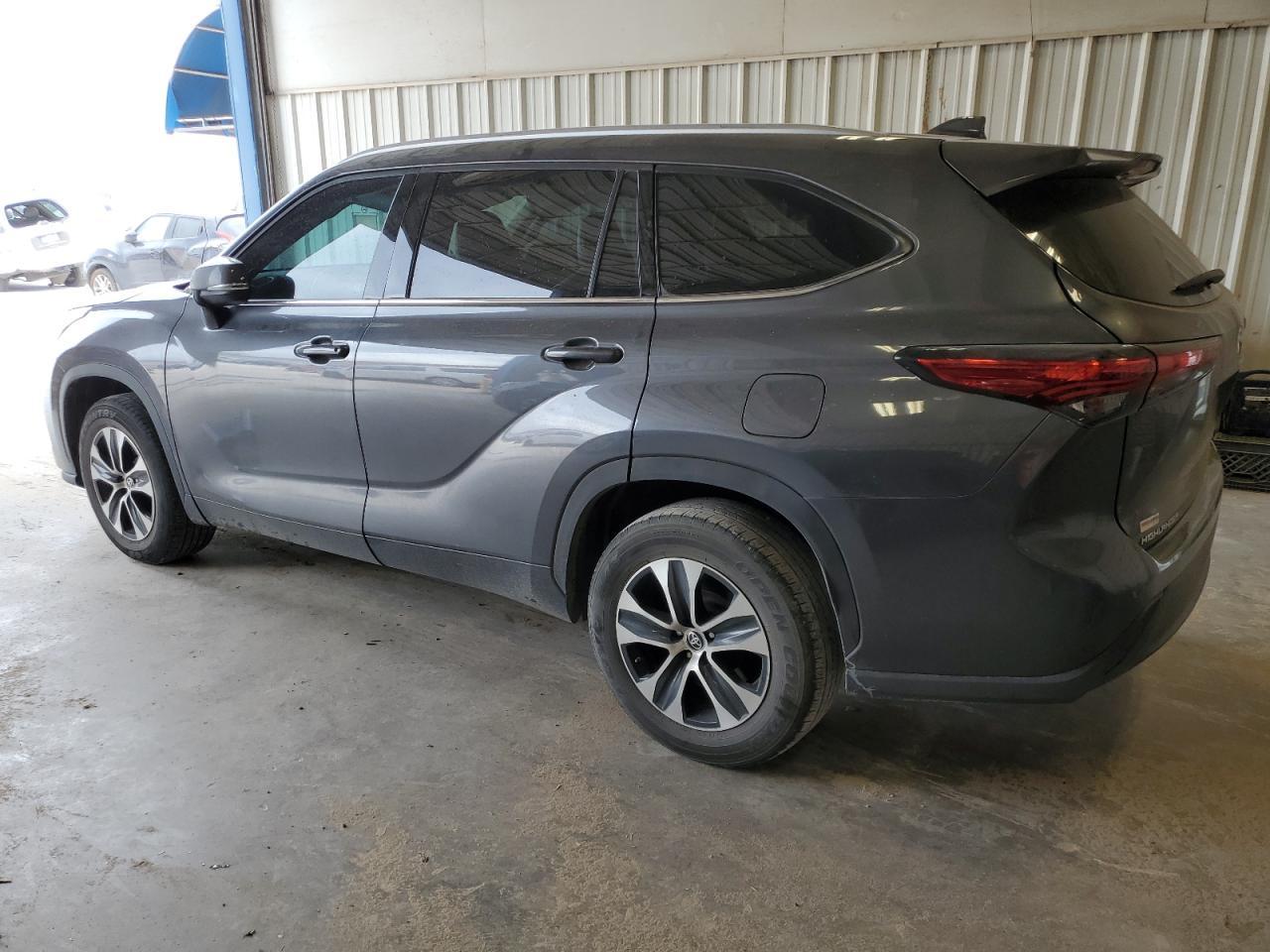 2022 TOYOTA HIGHLANDER