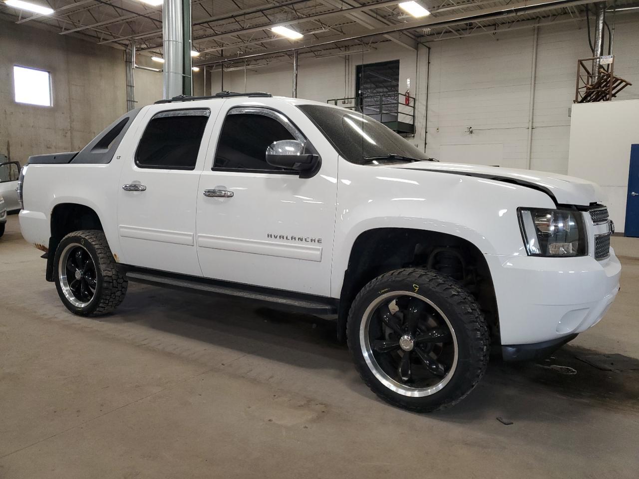 2011 CHEVROLET Avalanche